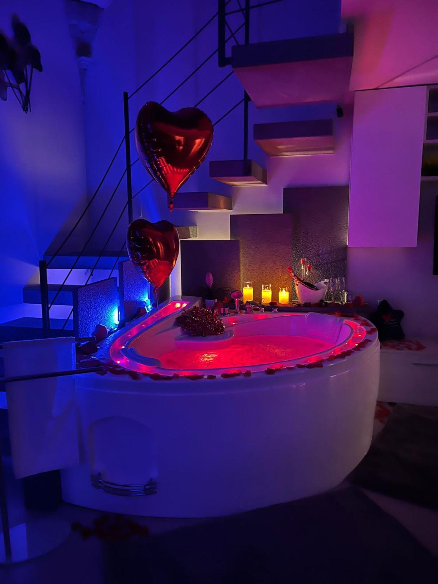 Studio Spa Bath